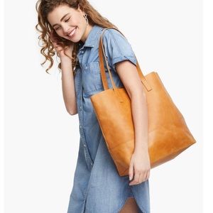 Classic tote (black)